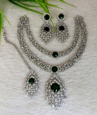 Azra Necklace Set