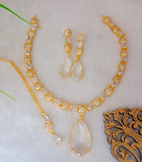 Dalia Necklace Set