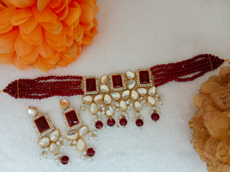 Hafsa Necklace Set